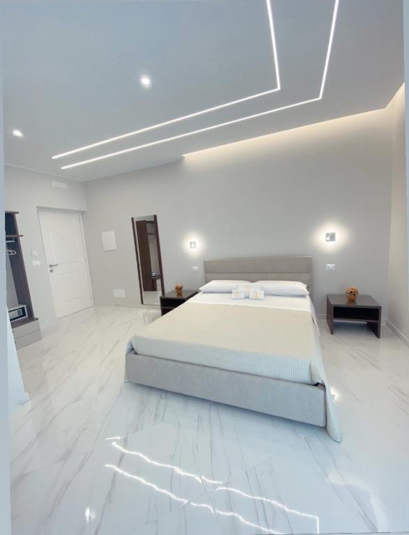 Meligrana Central Rooms - 13