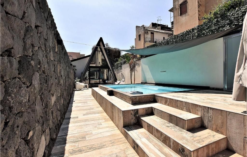Φωτογραφία από το άλμπουμ του Cozy Home In Catania With Kitchen στην Κατάνια