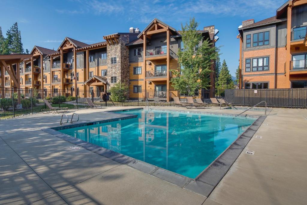 Suncadia Resort Condo with Seasonal Pool Access!, Cle Elum (updated