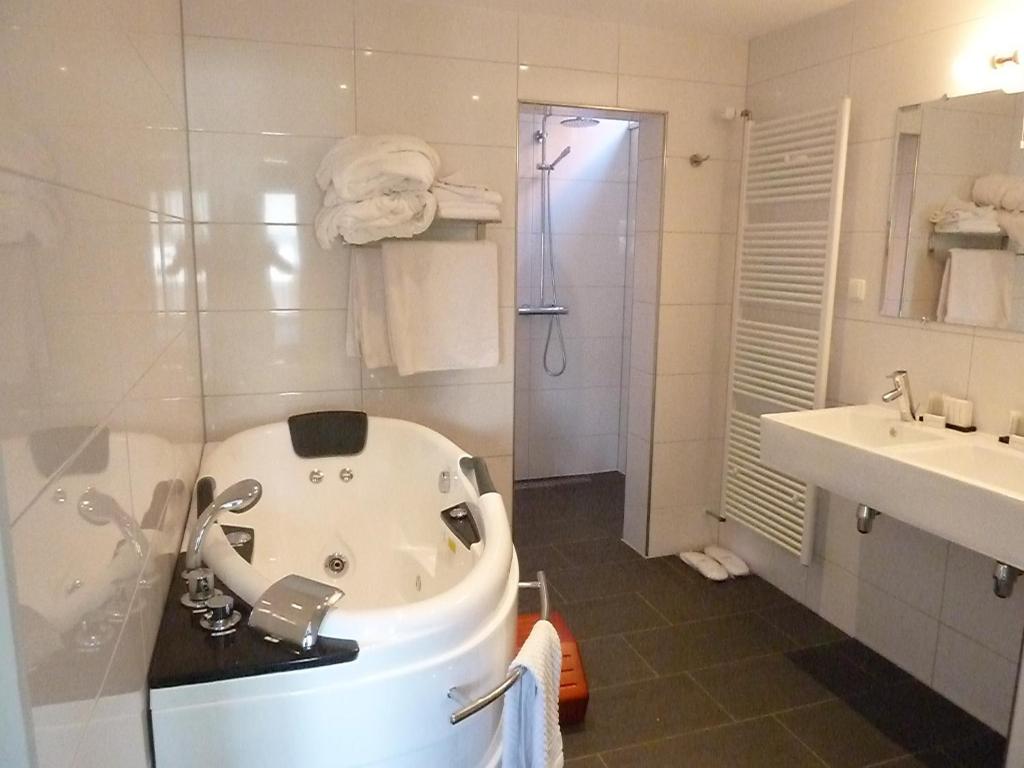 Koupelna v ubytování Hotel Centraal