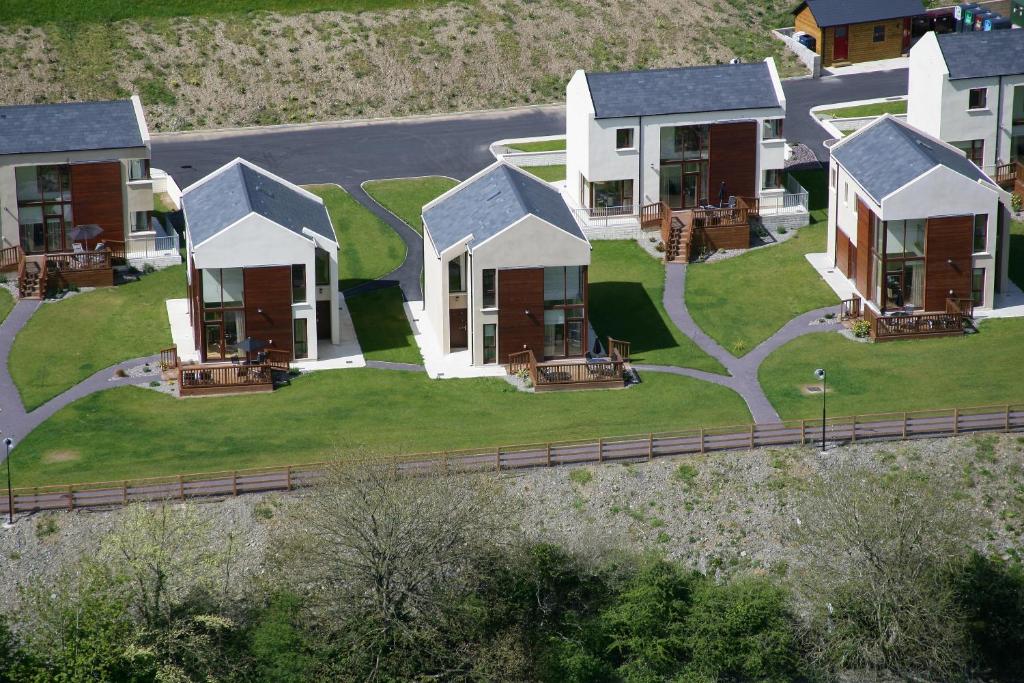 an aerial view of a row of houses at Castle Quay Holiday Homes in Ballinadee