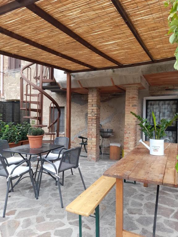 Balkón alebo terasa v ubytovaní La maison de nonnì