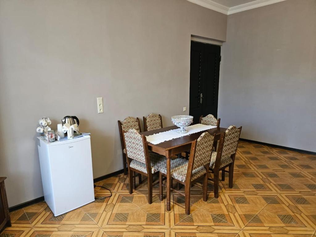 Kuchyň nebo kuchyňský kout v ubytování Guest House AMO