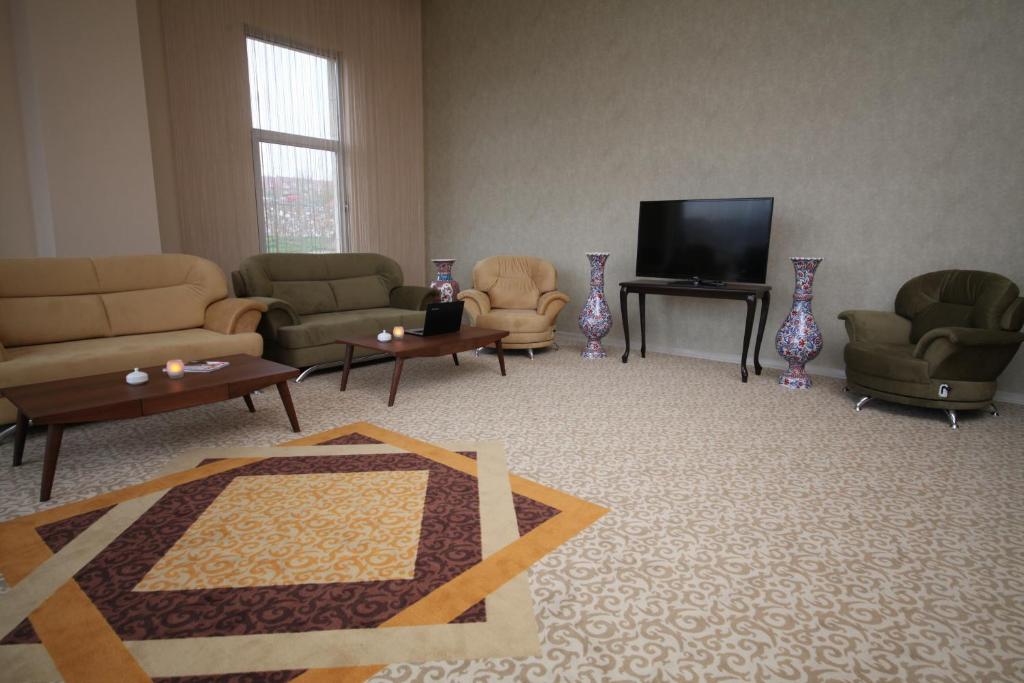 TV a/nebo společenská místnost v ubytování Safa Sorgun Thermal Hotel