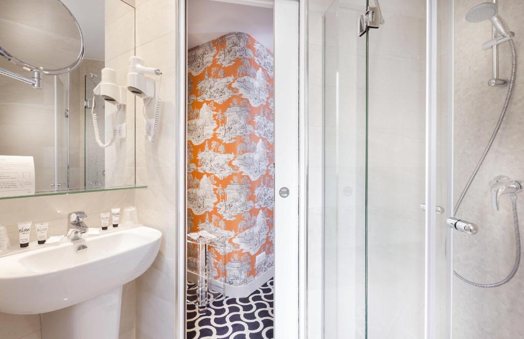 Hôtel International Paris - Resim 33