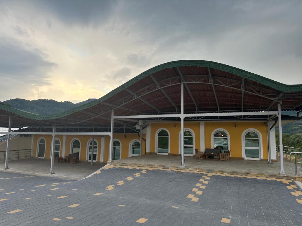 Nespecifikovaný výhled na hory nebo výhled na hory při pohledu z apartmánu