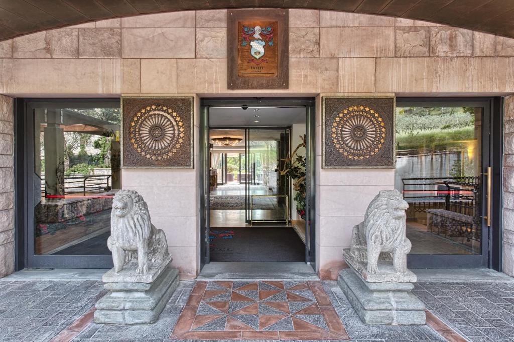 BV Grand Hotel Assisi - Resim 41