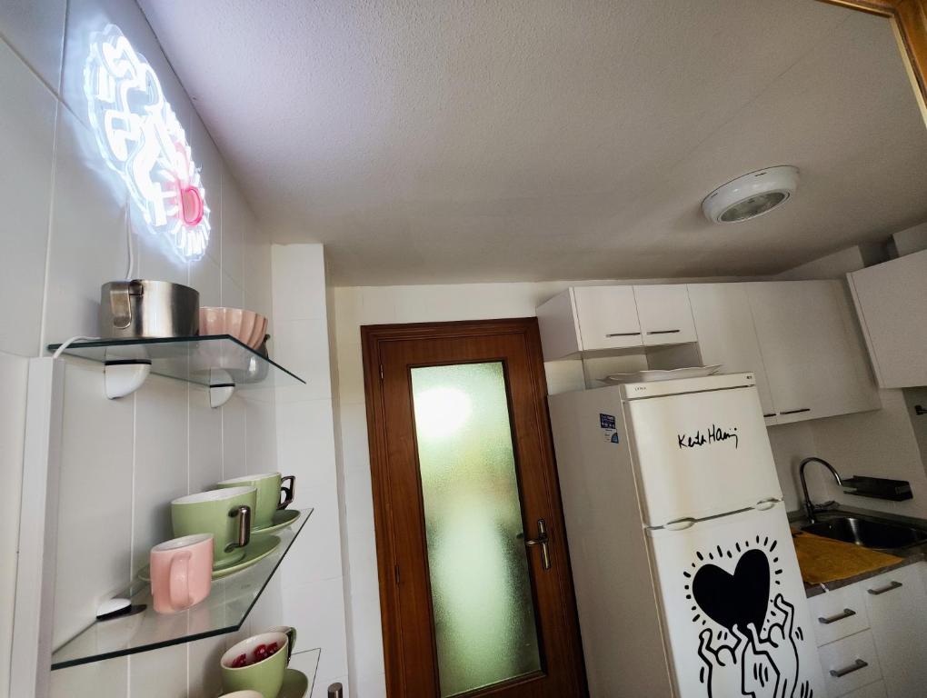 Kuchyňa alebo kuchynka v ubytovaní Playa Paraíso Suite