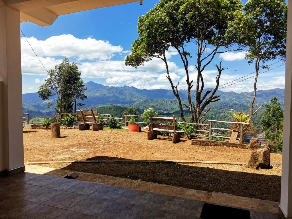 Nespecifikovaný výhled na hory nebo výhled na hory při pohledu z bed and breakfast
