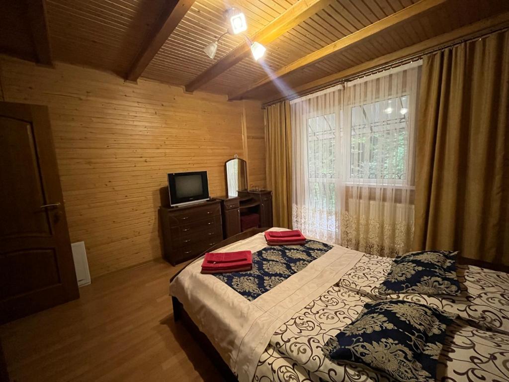Postel nebo postele na pokoji v ubytování "Діброва"