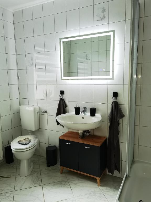 Koupelna v ubytování Ferienwohnung im Starenweg