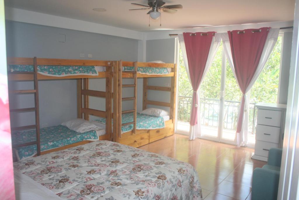 Zoila's Suite Escape