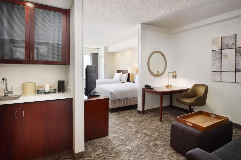 SpringHill Suites Boulder Longmont - ダブルスタジオ ソファベッド付