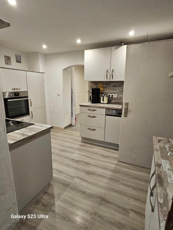 Kuchyň nebo kuchyňský kout v ubytování Ferienwohnung ,,Hinter der Mauer''