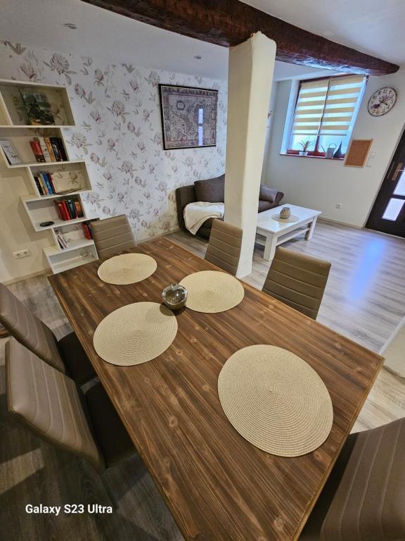 Posezení v ubytování Ferienwohnung ,,Hinter der Mauer''