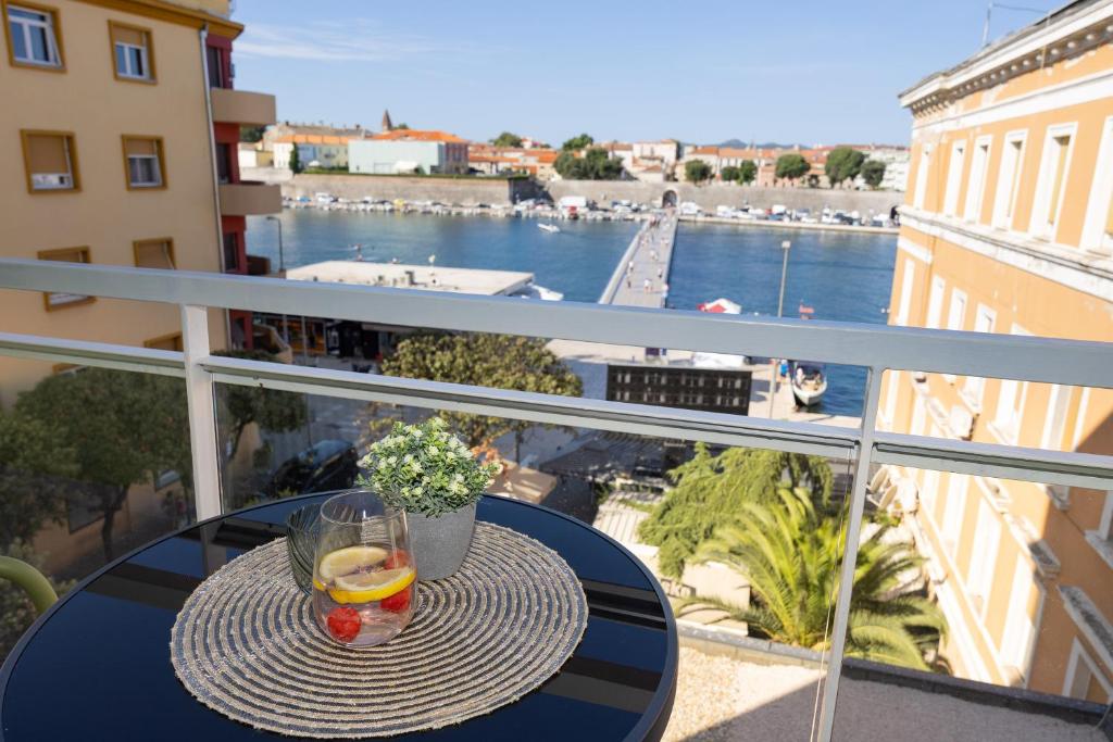 Aurum Ponte Deluxe - 1