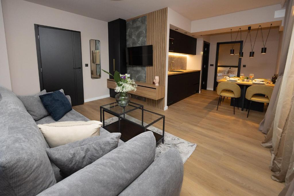 Aurum Ponte Deluxe - 12