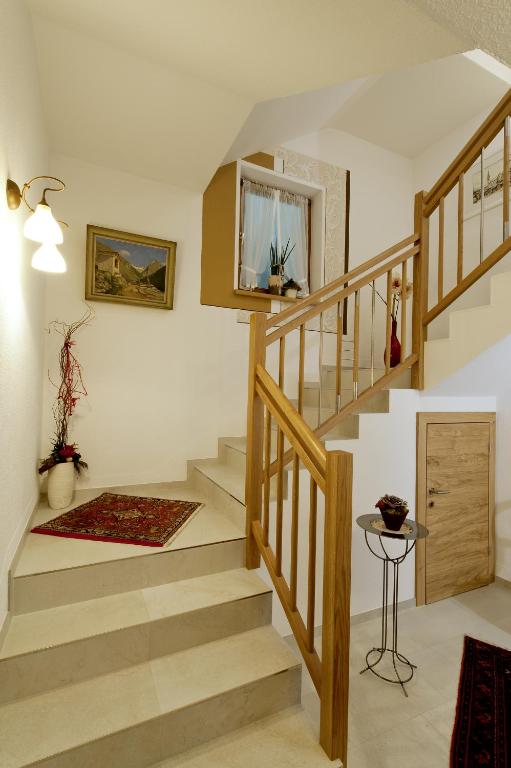 Fotografie z fotogalerie ubytování Apart Garni Mirabell v destinaci Kappl