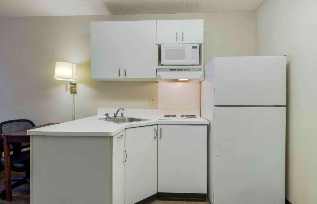 Kuchyň nebo kuchyňský kout v ubytování Extended Stay America Suites - Lubbock - Southwest