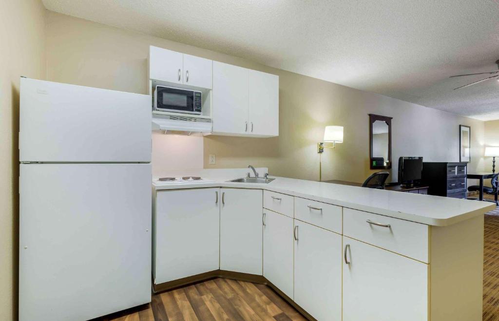 Kuchyň nebo kuchyňský kout v ubytování Extended Stay America Suites - Lubbock - Southwest
