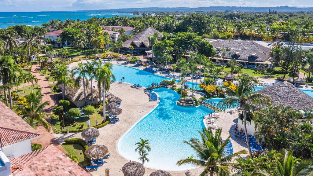 an aerial view of the pool at the resort at Marien Puerto Plata in San Felipe de Puerto Plata