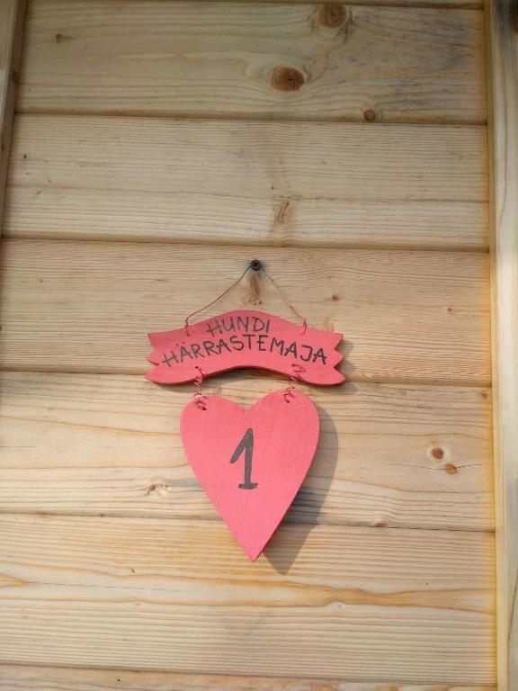 Certifikát, hodnocení, plakát nebo jiný dokument vystavený v ubytování Kilplaste küla kämpingud