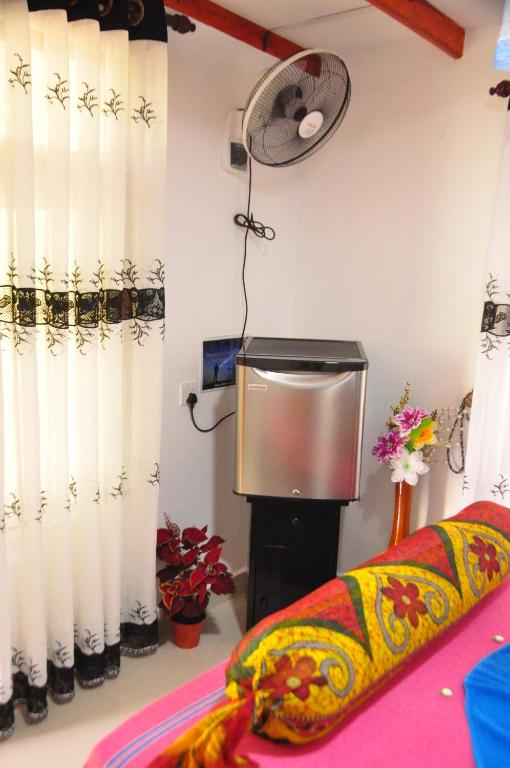 Another World Hostel Sigiriya - 6