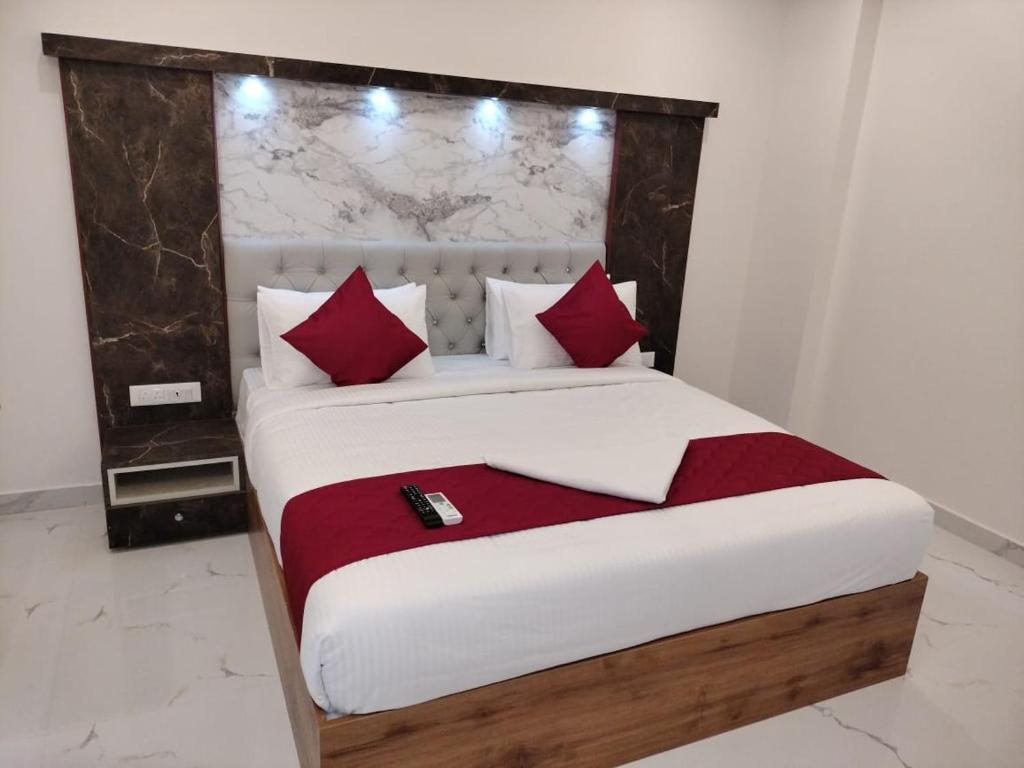 MAYURI RESIDENCY HOTEL