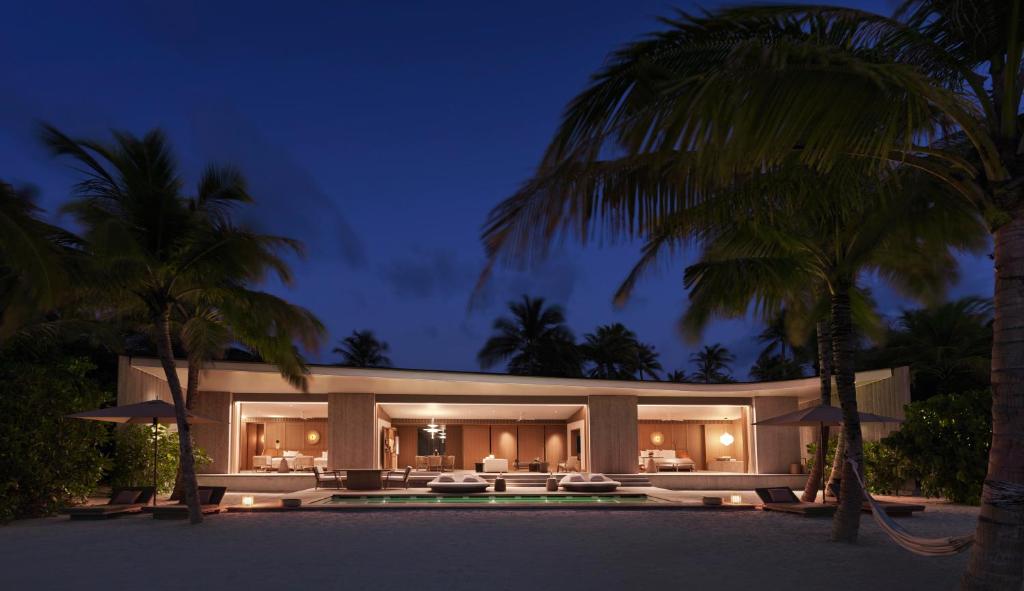The Ritz-Carlton Maldives, Fari Islands - View 20