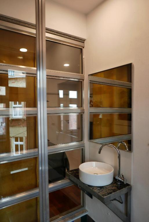 Kúpeľňa v ubytovaní ROOMS BYTOM