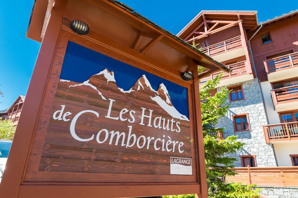 a sign at the entrance to the les hazards conference at Résidence Lagrange Vacances Les Hauts de Comborcière in La Toussuire