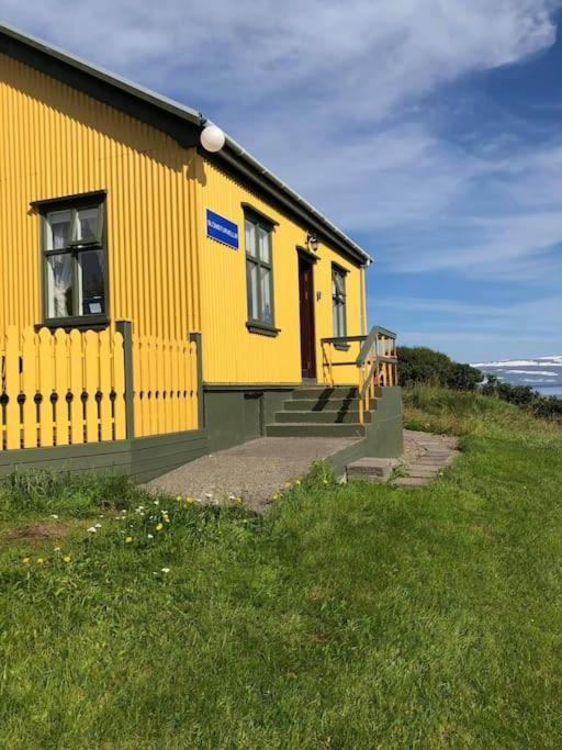 Old peaceful Nordic house breathtaking view, Súðavík (updated prices