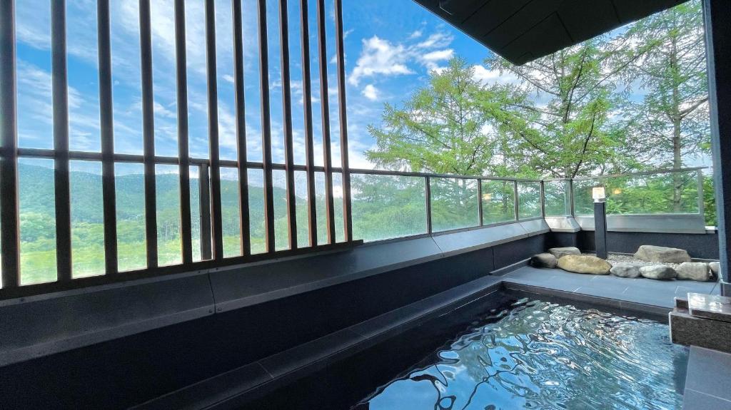 Bazén v ubytování Kurobe Sunvalley Hotel nebo v jeho okolí