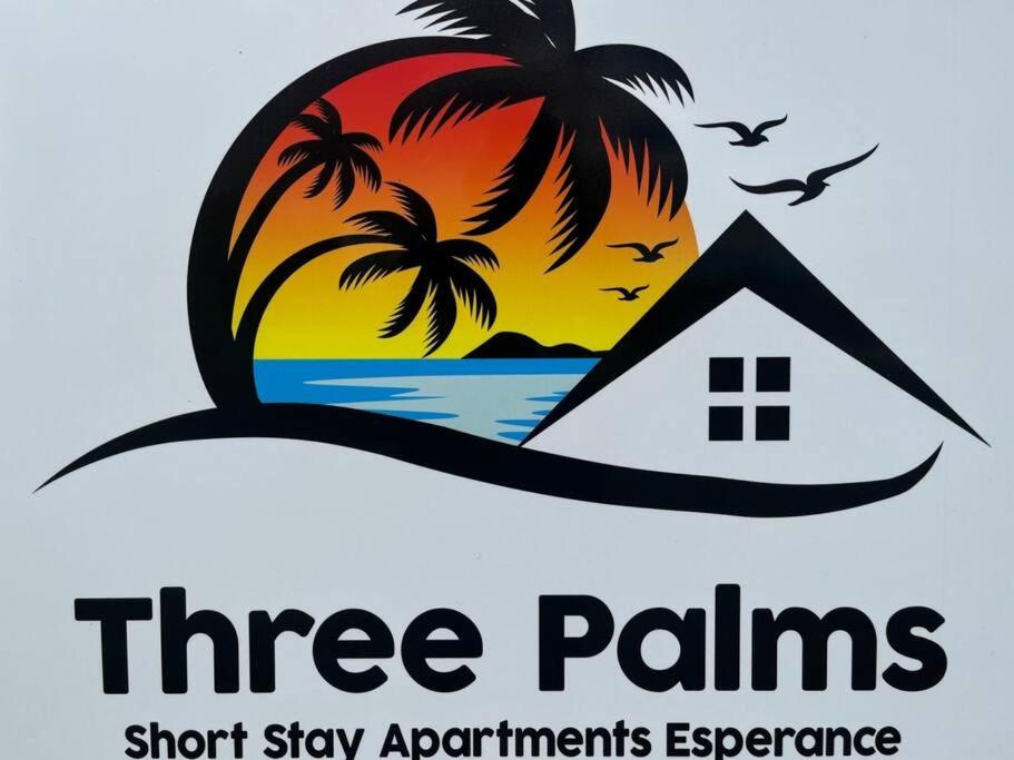 エスペランスにあるThree Palms Apartments Unit 1のア スリー パームス ショートステイ アパートメント エクスペリエンス ロゴ