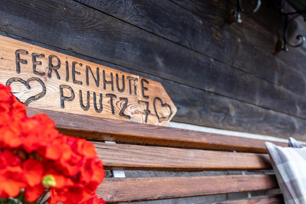 Certifikát, hodnocení, plakát nebo jiný dokument vystavený v ubytování Ferienhütte Puutz