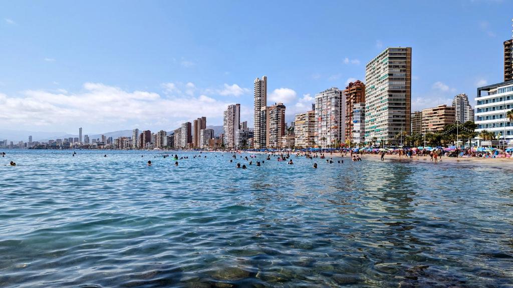 TROPIC MAR sun & beach apartment, Benidorm – Updated 2023 Prices