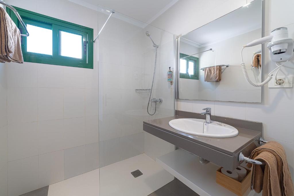 Koupelna v ubytování Apartamentos Elena
