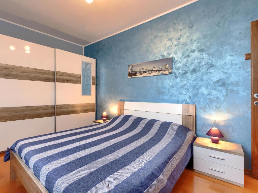 Posteľ alebo postele v izbe v ubytovaní Holiday Home Villa Helena by Interhome