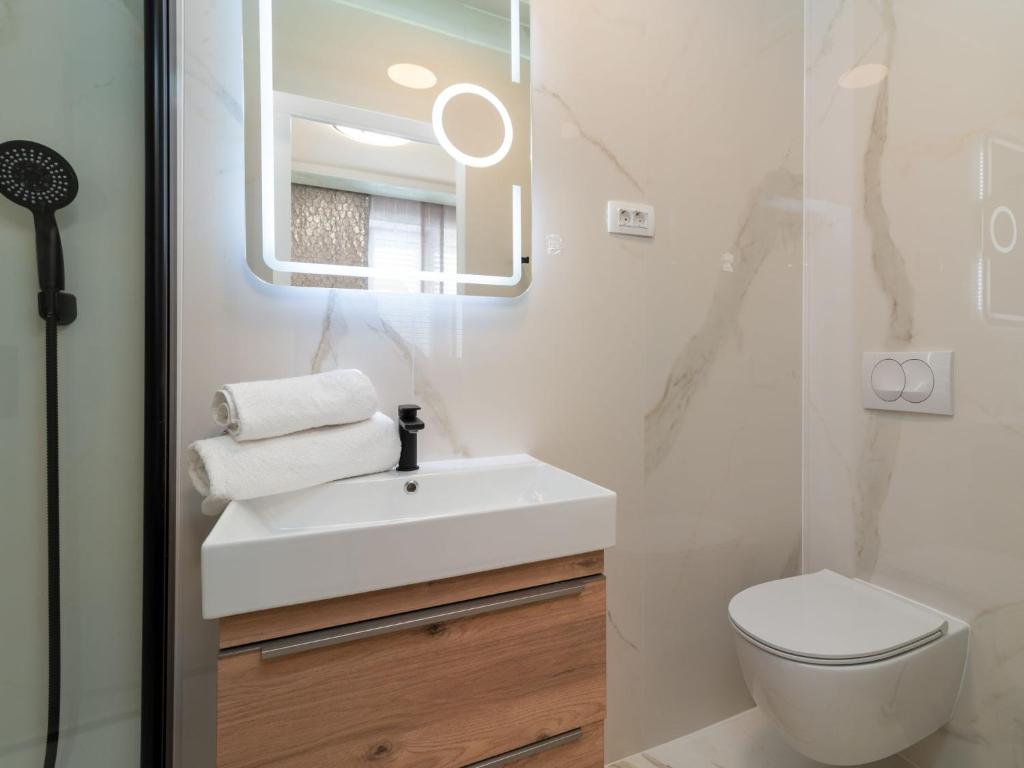 Koupelna v ubytování Apartment Mornar-3 by Interhome