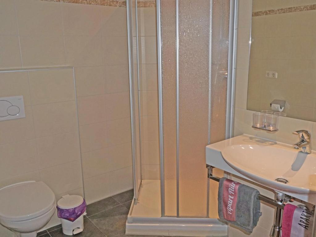Kúpeľňa v ubytovaní Apartment Flirscherblick by Interhome