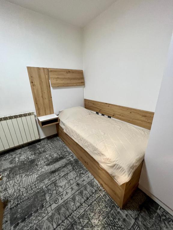 Postel nebo postele na pokoji v ubytování Hotel Brkić Sarajevo Airport - Free Parking