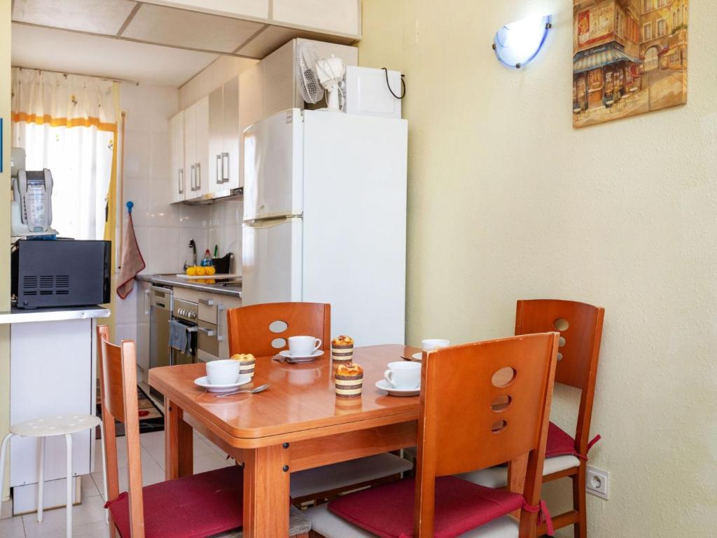 Kuchyň nebo kuchyňský kout v ubytování Apartment Catalunya by Interhome