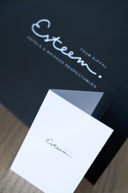 Esteem Tour Eiffel - Resim 9