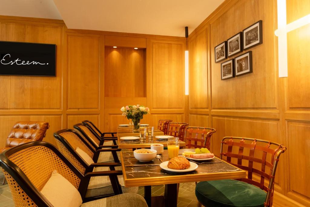 Esteem Tour Eiffel - Resim 32