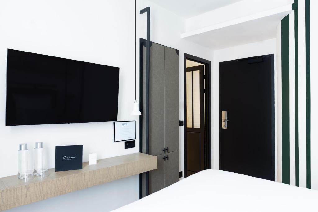 Esteem Tour Eiffel - Resim 8