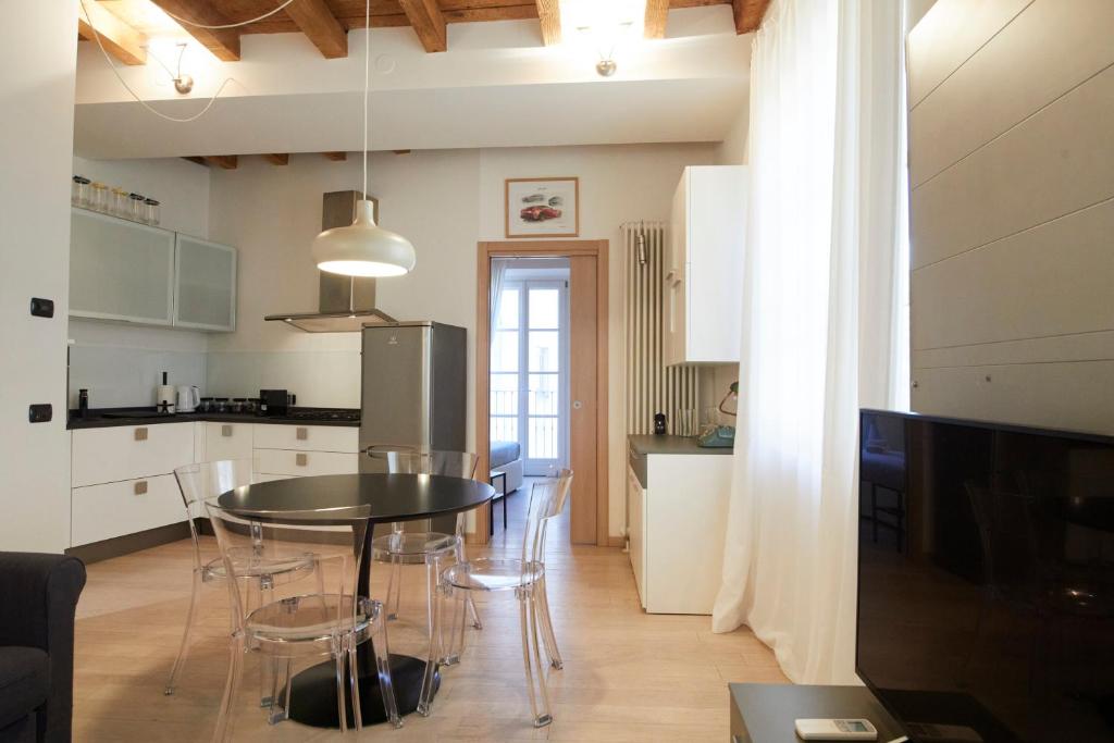 Crocetta Modern Flat tesisinde mutfak veya mini mutfak