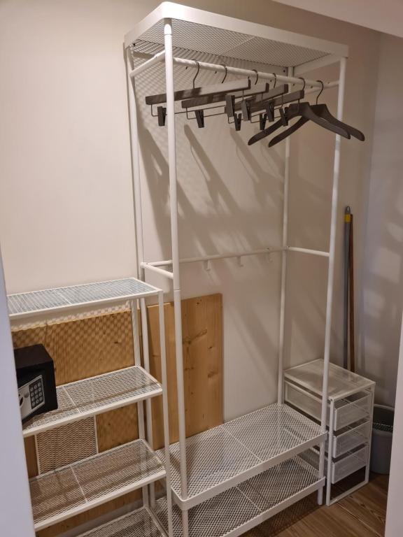 Palanda nebo palandy na pokoji v ubytování K2 home