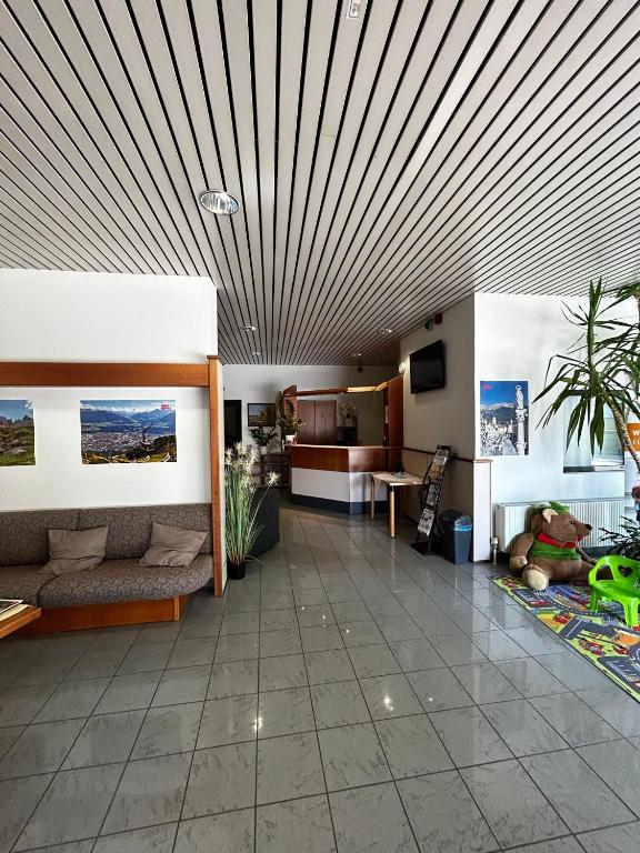 Posezení v ubytování Sommerhotel Karwendel