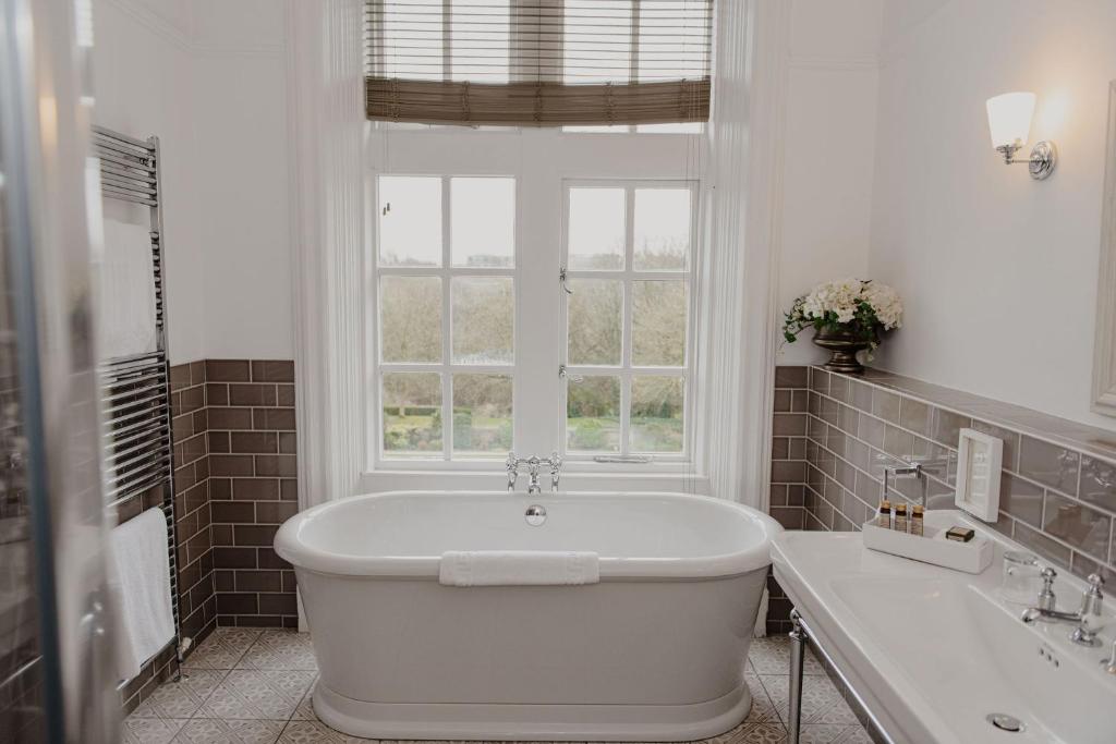 Woodlands Hotel - Resim 3