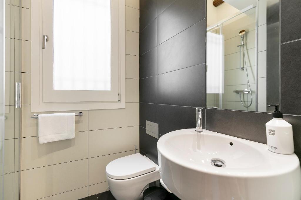 BCN Town Apartments Portaferrissa - 18